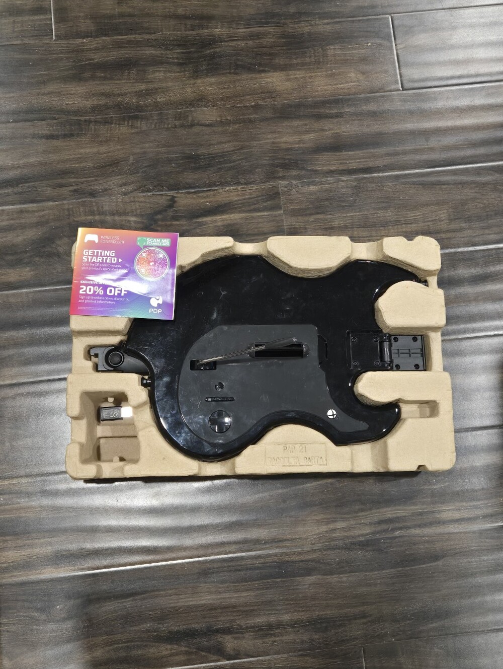 Xbox PDP Riffmaster Wireless Guitar - Picture 2 of 10